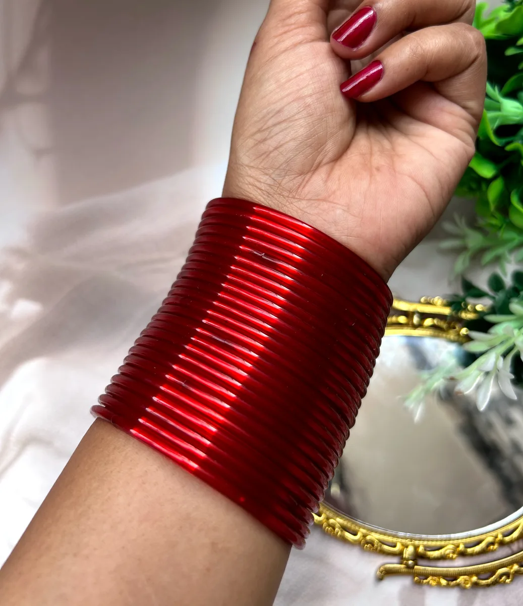 Red Plain Glass Bangles