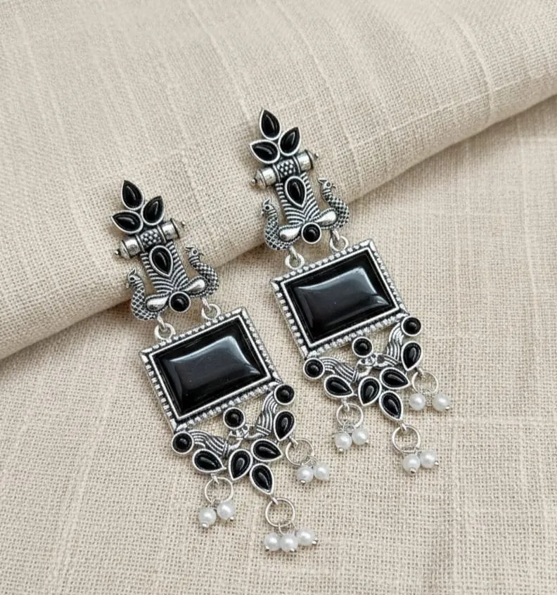 Onyx Grace Earrings